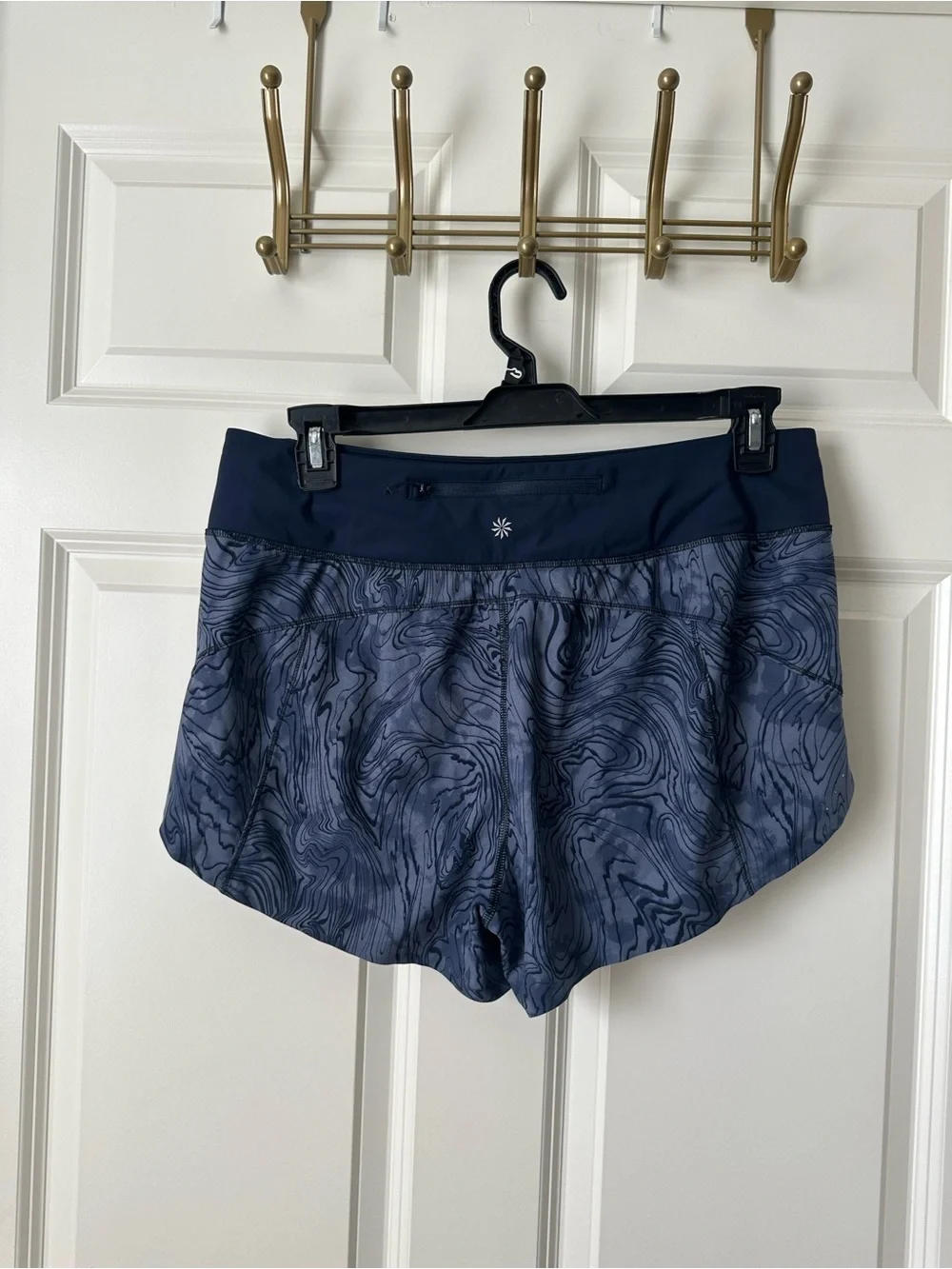 Athleta Run With It Lined Blue Violet Printed Marble Shorts 3.5” Inseam Size L